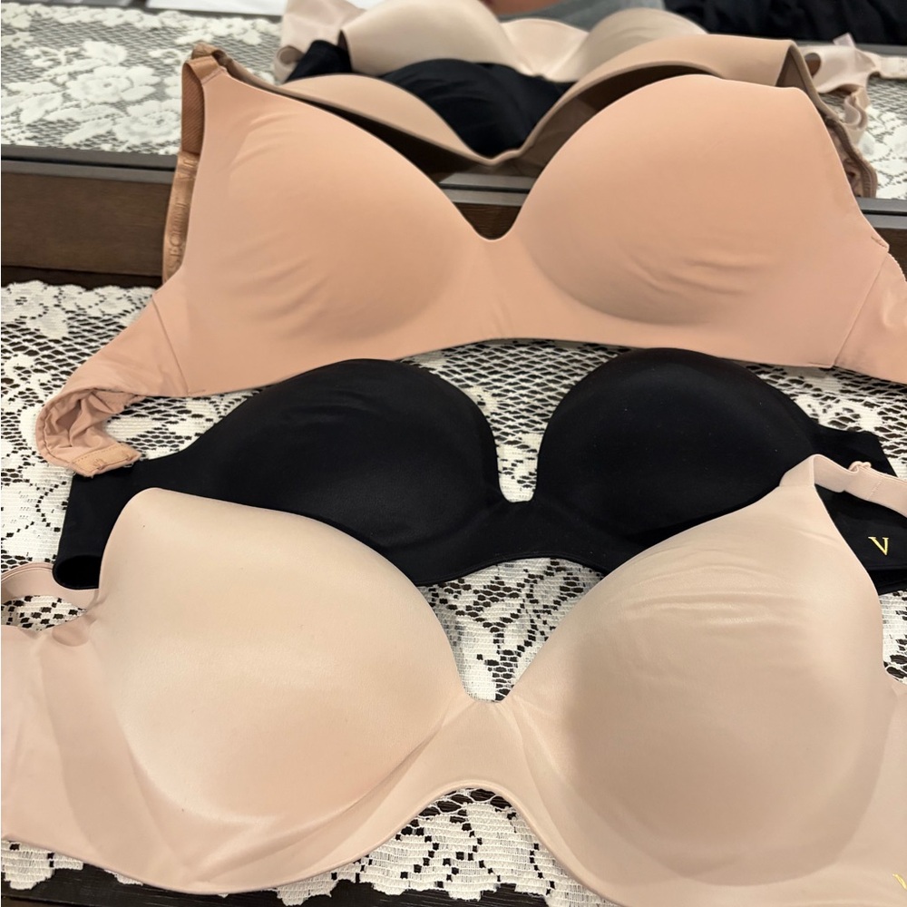 Victoria's Secret Bras 34D, set of 3 bras